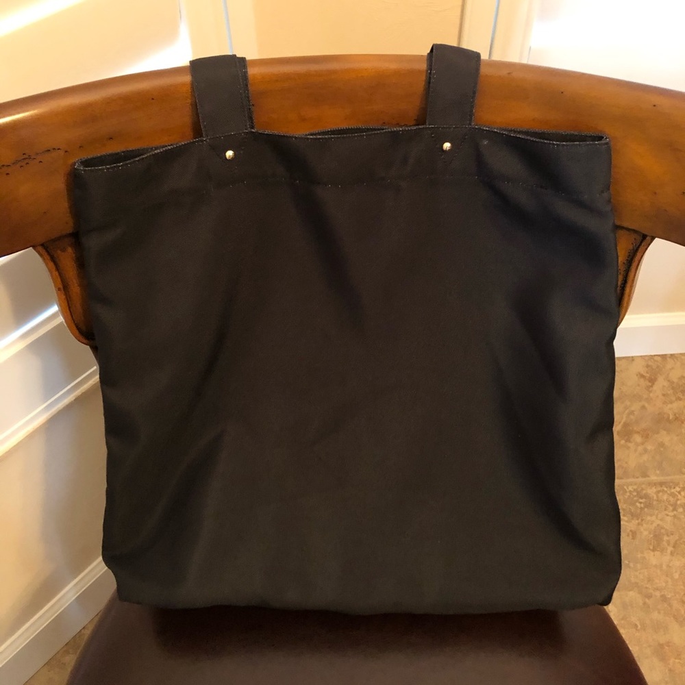 VS Bombshell Tote - Picture 2 of 3
